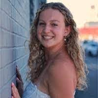 Abbie Kemble's Instagram, Twitter & Facebook