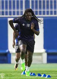 Quattro fratelli tutti portieri, due sono in coppa d'africa (per paesi diversi) di salvatore riggio lys (1989), alfred (1993), maurice (1997) e david (2010) hanno ereditato il … Bafetimbi Gomis Officiel Facebook