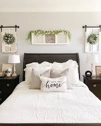 Build your complete farmhouse, bedroom at the home depot. 18 Farmhouse Decorating Ideas For Your Home Extra Space Storage