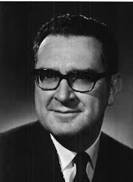 President Embouteilieur P. M. Ltée PrBsident : EMBOUTEILLEUR P. M.  RBsldence : 11761, rue Lacordalre, LTEE. MontrBal-Nord, (Que