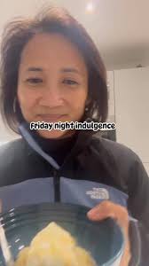 Ice cream, bananas, golden syrup & a drizzle of double cream, simple but  perfect! #icecream #goldensyrup #dessert #DessertLovers