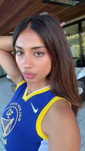 Bianca Schafer's Instagram, Twitter & Facebook