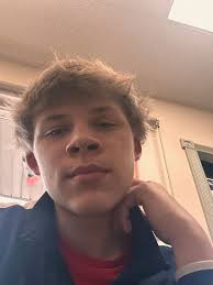 Anyone have teens that use Ballboyz soap? It's for athletes. Ingredients  seem clean. Just was curious what others thought. My football player needs  something as the pimples have started!