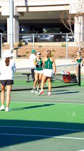 Amy and Peyton remain undefeated