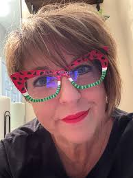 Customizing blank toppers with creative designs