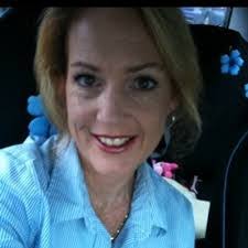 Melissa Caton's Instagram, Twitter & Facebook