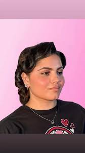 I am delighted to have worked with five fantastic models yesterday,  creating breathtaking pinup styles. My sincere thanks go to Belle Starr Pin  Up ~Lucy's Retro Boutique~ & Ostel Place for their ...