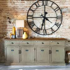 Horloge Industrielle Idee Cadeau Pour La Fete Des Peres En 2020 Buffet Maison Maison Du Monde Meuble Deco