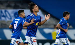 También es internacional absoluto con la selección de bolivia. Martins Anota El Gol Del Triunfo Para Cruzeiro