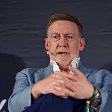 How the Head of '60 Minutes' Ended Up at the Center of Trump's Fight With  CBS News