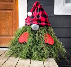 They are so much fun to dress up and accessorize. Easy Diy Evergreen Gnome