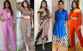 Shah rukh khan, kajol, shipa shetty, john. 25 Years Of Baazigar Shilpa Shetty Gets Nostalgic About Getting Pushed By Shah Rukh Khan See Video