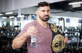 Jun 24, 2021 · event: Attila Vegh Mma Bellator Champion Royal Water