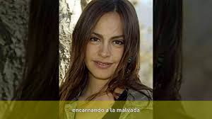 Claudia burr biography, ethnicity, religion, interesting facts, favorites, family, updates, childhood facts, information and more Claudia Burr Biografia Youtube