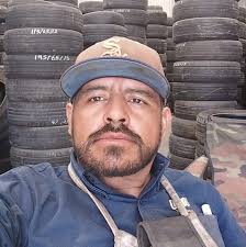 Tú también quieres una barba? ¡Envíanos un inbox! Minoxidil Kirkland y  foligain al mejor precio🧔🏻