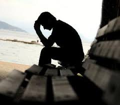 आत्महत्येच्या टोकावर नेणारं नैराश्य येतं कुठून? - Marathi News | Where do you feel depressed at the end of suicide? | Latest oxygen News at Lokmat.com