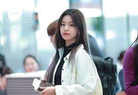 Itzy Yeji 191101 Incheon Airport To Indonesia Itzy Cool Girl Girl