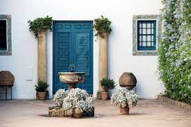 51 captivating courtyard designs that make us go wow. Vertical Gardens The Courtyards Houses Of Cordoba In Spain Archeyes