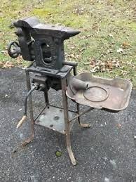 Antique Blacksmith Vise Foot Hold Jaws Great Early Look Image Result For Antique Blacksmith Vise Foot Hold Jaws Great Early Look Welding Projects Blacksmithing Metal Working Projects
