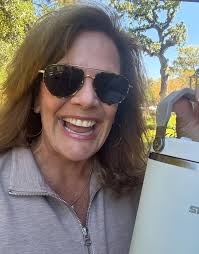 I bumped into something I'm allergic to out here in rural TX where our  @houstontheosem in-residency is taking place b/c I've broken out in very  itchy hives. So I took allergy meds