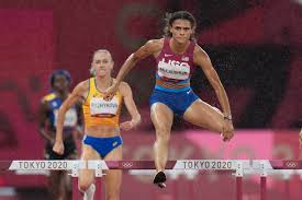 She has made a world record for women's 400m hurdles with a time span of just 51.90 seconds. Fo3k1dkd 2ccpm