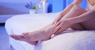 Kribbelt, zuckt und zieht es? Restless Leg Syndrom Therapie