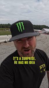 Zane Tanner's Instagram, Twitter & Facebook