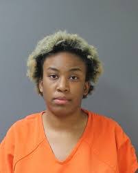 Dennis Bonds's Instagram, Twitter & Facebook