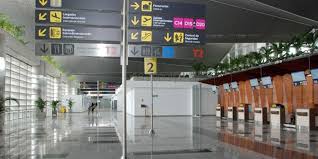 El aeropuerto alfonso bonilla aragón está localizado en ciudad de palmira, en colombia, y sirve a todo el valle del cauca, principalmente a la ciudad de cáli. 3jqxub3wyug7 M