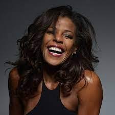 Nicole Henry's Instagram, Twitter & Facebook