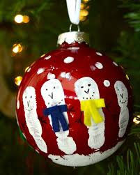 Teenagers can use scissors, cutters, or such sort of tools for diy crafting for christmas. Cute And Fun Christmas Crafts For Kids