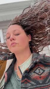 Amanda Negrete's Instagram, Twitter & Facebook