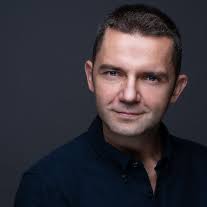 The best podcasts to understand the world around us.