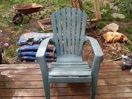 Breathe New Life Renew Into An Oxidized Pvc Deck Chair Ready For Tha Landfill Pvc Decking Plastic Patio Furniture Deck Chairs