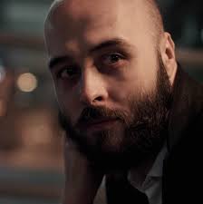 Larian Studios is now following the sun! Our new studio in Malaysia brings  the total to 5, so there's always something going on! To join the adventure  all over the world, click: