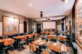 View a place in more detail by looking at its photos. The Best Places To Eat While Waiting For The Eurostar
