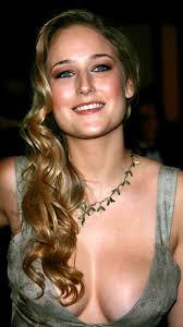 Katherine Marie Heigl (born November 24, 1978) is an American actress,  producer and former fashion model. She started her career as a child model  with Wilhelmina Models before turning her attention to