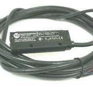 NEW ALLEN BRADLEY 42SRL-6000 PHOTOSWITCH TRANS BEAM RECEIVER 42SRL6000