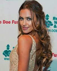 Pin By Branka Maksimovic On Irina Shayk Hair Colour For Green Eyes Cool Hairstyles Hair Styles