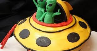Flying Saucer Birthday Cake Alien Cake Funny Birthday Cakes Alien Birthday Party