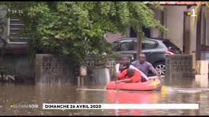 Inondation translated between french and english including synonyms, definitions, and related words. Intemperies Et Inondations Sur La Guyane Youtube