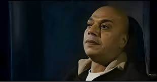 النفسية محتاجة حد ياخدني يقعدني عالبحر ويشربني قهوة ويسمعني اغاني قديمة  🤎☕🌊 "