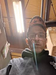 39 from Bridgeport. Don't be shy ladies