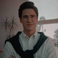 Who is playing andrew cunanan in the assassination of gianni versace? Pin On Icons