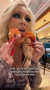 Jade Kunz's Instagram, Twitter & Facebook