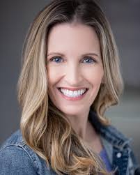 The Junkyard Lounge (Curta 2022)