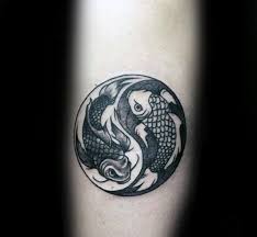 Circle Pisces Fish Yin Yang Male Forearm Tattoos Fisch Tatowierungen Fisch Tattoos Sternzeichen Tattoos