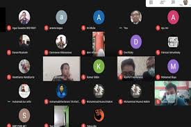 Kemendikbudristek juga menyelenggarakan webinar peningkatan kompetensi guru agar siap melakukan pembelajaran. Ngabubur It Pembelajaran Daring Sekaligus Mengisi Ramadhan Di Pandemi Covid 19 Suara Surabaya