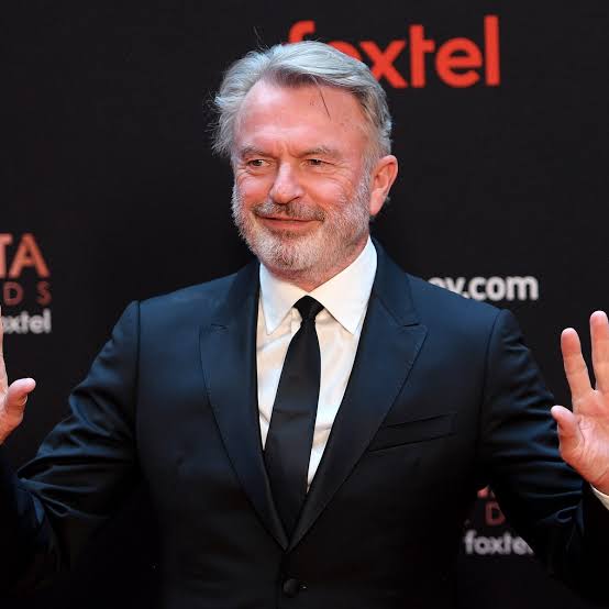 Jurassic Park'-acteur Sam Neill geeft update over strijd tegen kanker: “Ik  ben niet bang voor de dood” | Showbizz | HLN.be