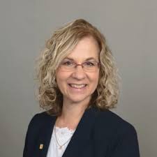 Janet Astle's Instagram, Twitter & Facebook